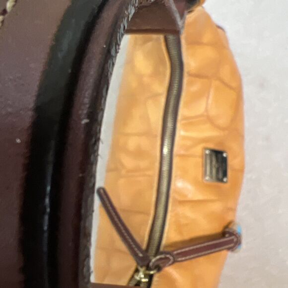 Dooney & Bourke Nile Shoulder Hobo Bag Vintage Yellow Croc Embossed Leather - Picture 8 of 16